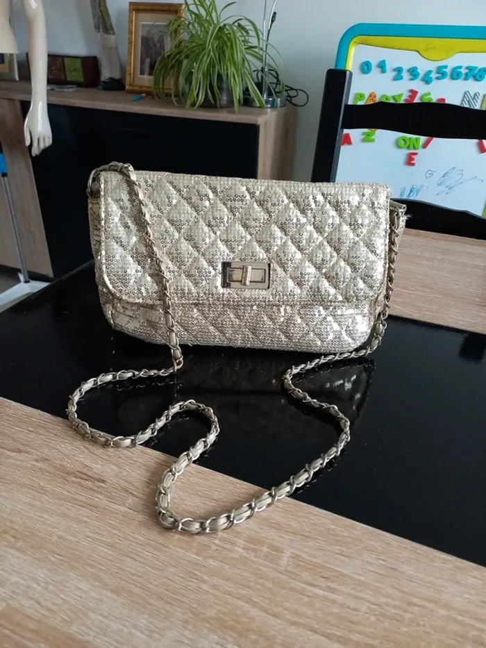 Sac à main doré