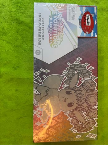Coffret Super Premium Collection EV8.5 Evolutions Prismatiques Neuf et Scellé