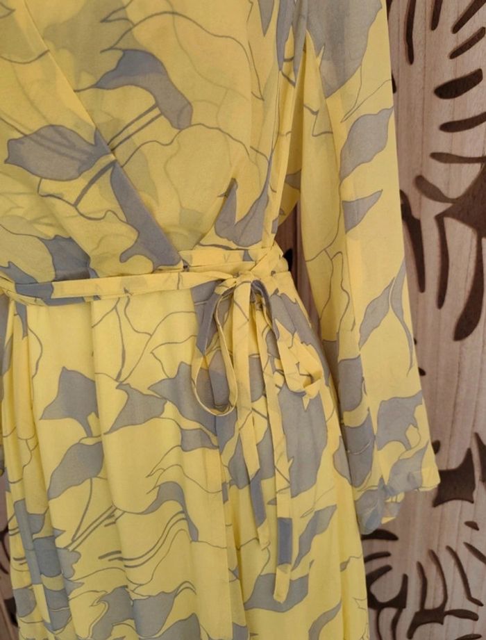 Robe cache-cœur fluide et légère - Imprimé abstrait jaune et gris - Taille M Zara Basic - photo numéro 8