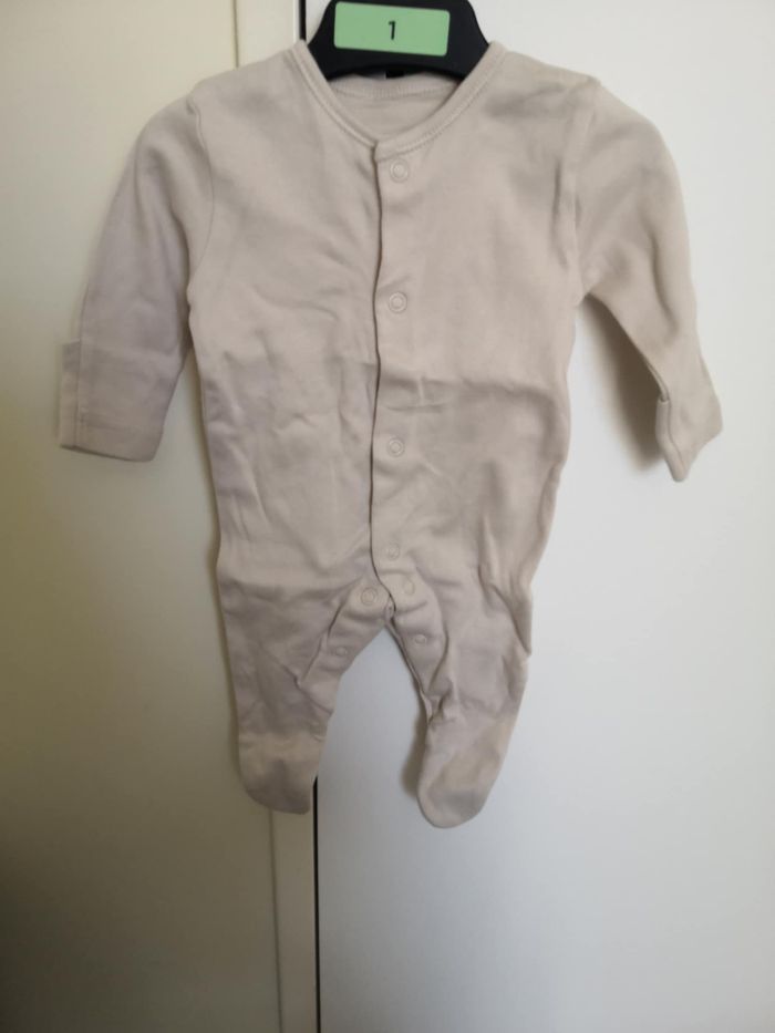 Lot de 3 pyjamas Naissance Primark Neuf - photo numéro 3