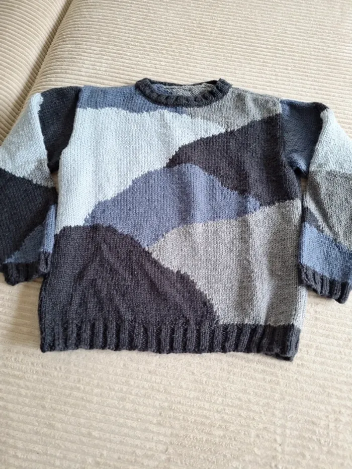 Pull en laine fait main - photo numéro 2