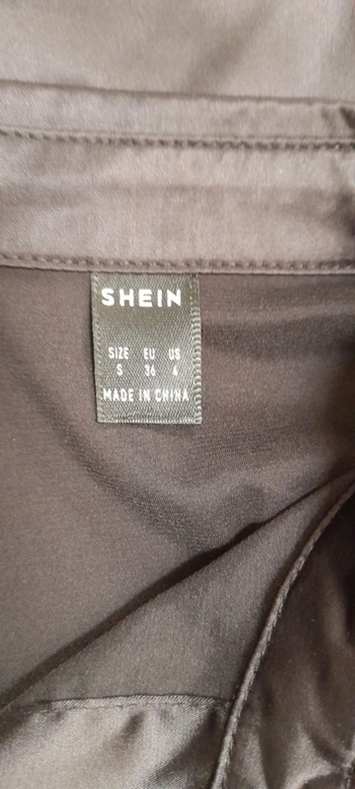 Chemise cintrée satinée - photo numéro 11