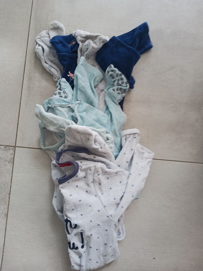 Lots vêtements 12 mois garçon - photo numéro 3
