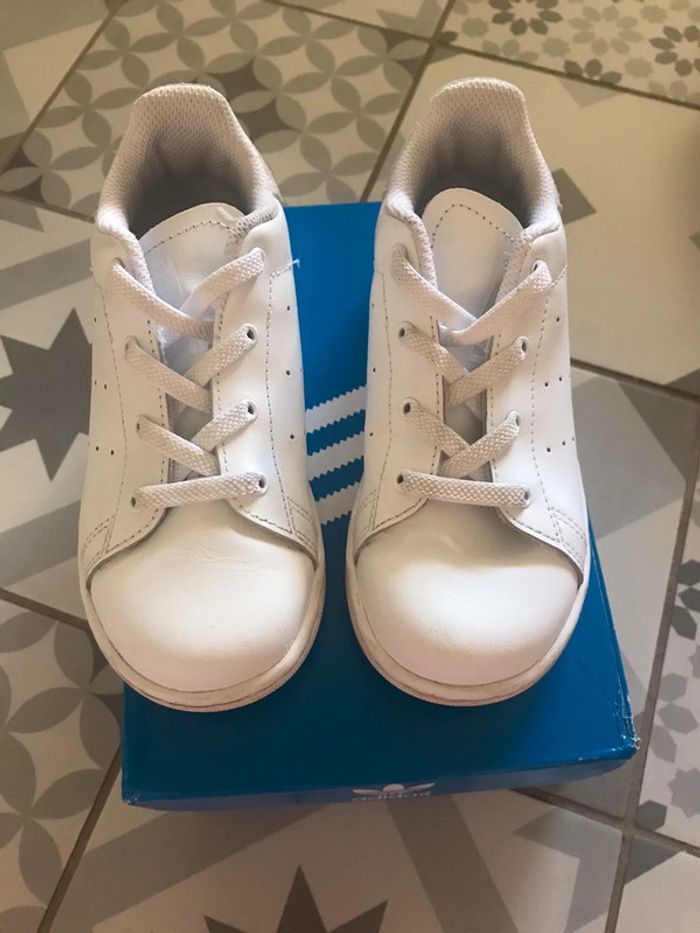 Stan smith taille 27