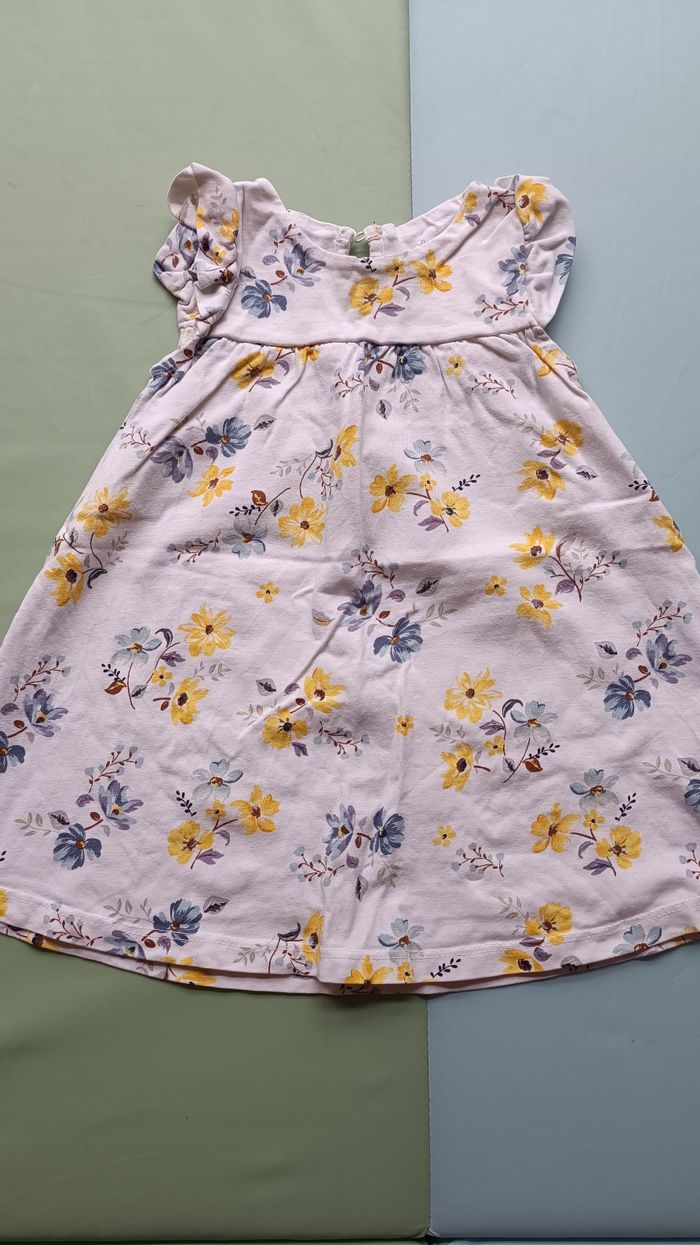 Lot 6 robes taille 12 mois - photo numéro 3