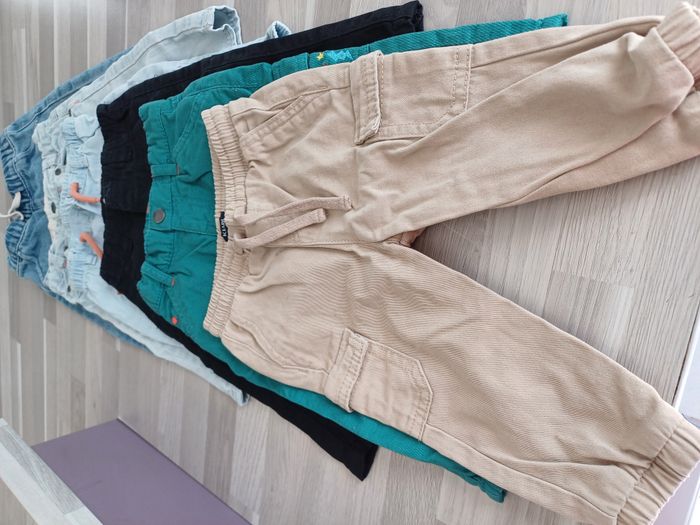 6 pantalons garçons Taille 9 mois