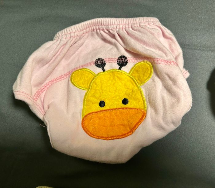 Culottes d’apprentissage de la propreté bébé TBE - photo numéro 6