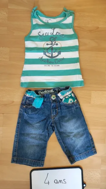 Pantacourt et t-shirt taille 4 ans