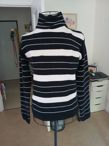 Pull col roulé