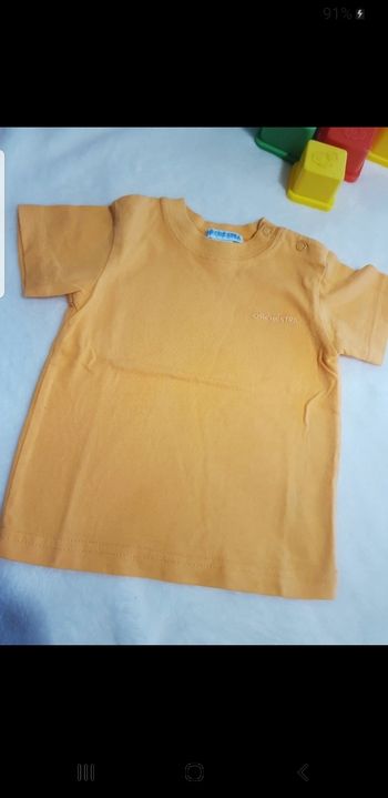 T.shirt bébé taille 6 mois