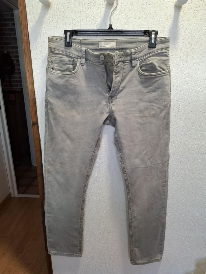 Joli jean homme Celio C15 straight W34 L32 gris clair très bon état