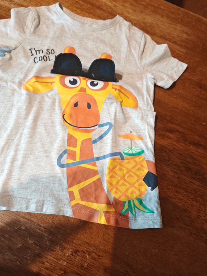 T-shirt manches courtes girafe taille 7 ans - photo numéro 2
