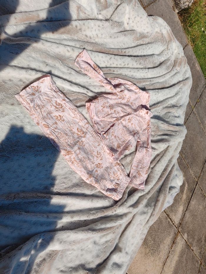 Pyjama 2 pièces taille 5.6 ans