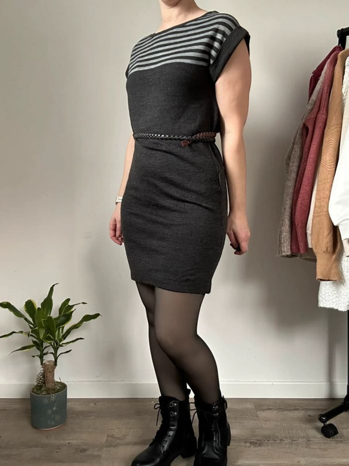 K Woman Robe pull rayée grise – Taille 36 – Très bon état - photo numéro 9