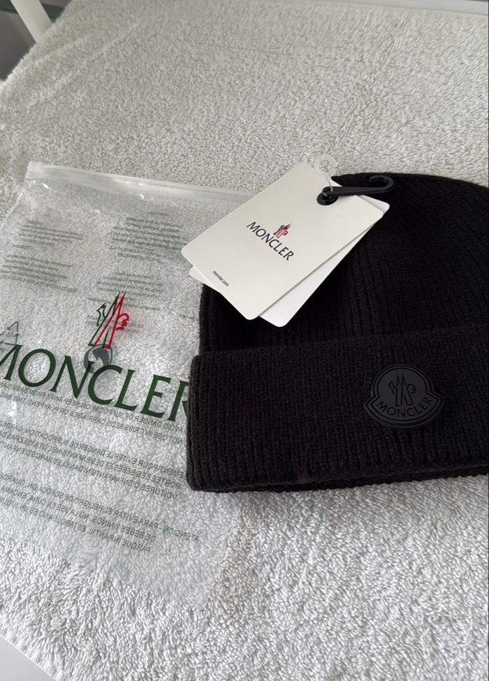 Bonnet moncler - photo numéro 9