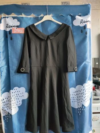 Robe Col claudine manches trois-quarts en Noire unie de soirée