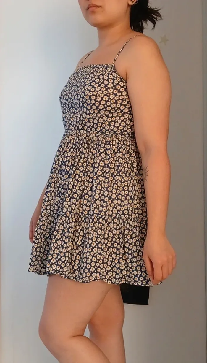 Robe estivale fluide motif pâquerettes - photo numéro 2