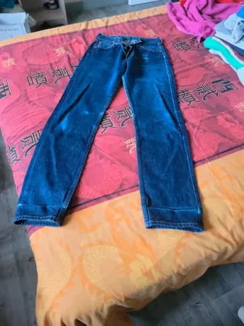 Jean levi's 501 w28 L34