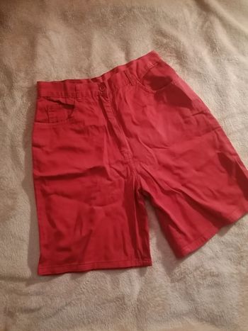 Short rouge taille haute