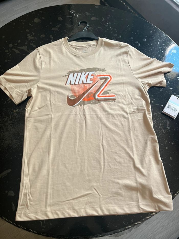 T-shirt Nike