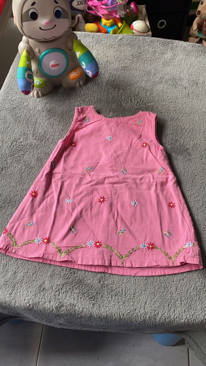 Robe sans manches Tissaia