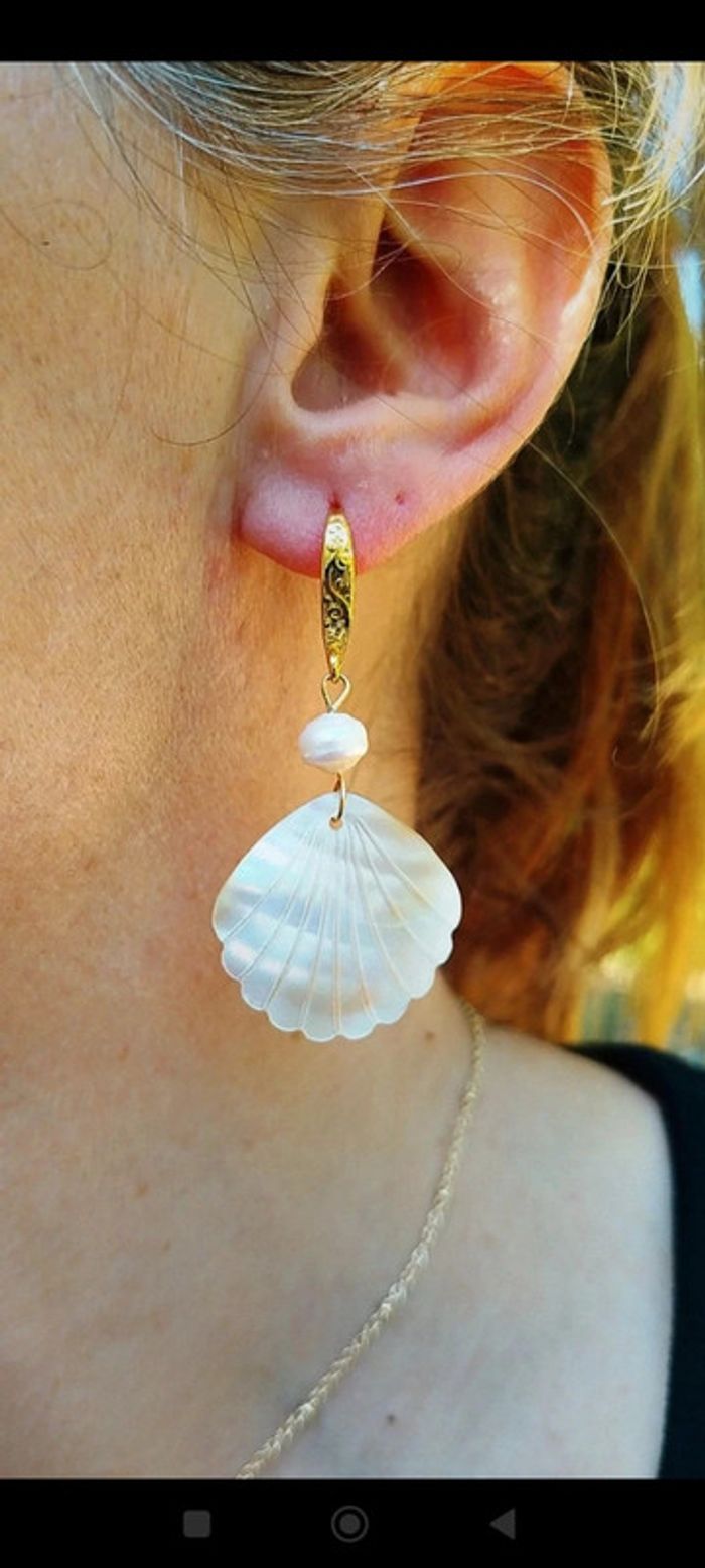 Boucles d'Oreilles en Or Gravé avec 🐚 Coquilles d'Ormeau AAA et Perles de Nacre aux Éclats Japonais - photo numéro 2