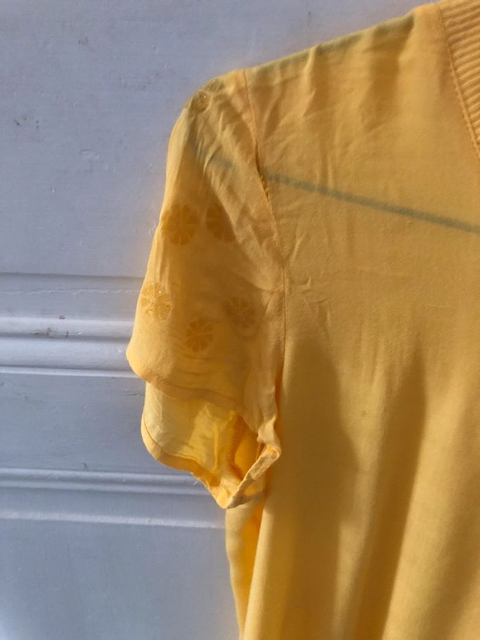 Haut jaune - photo numéro 3