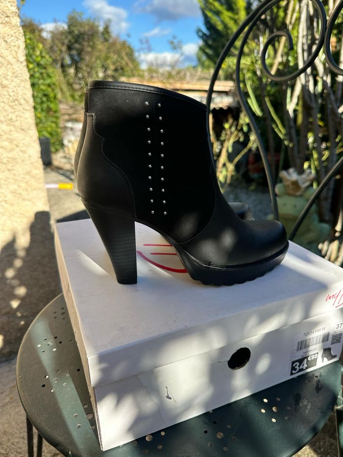 Bottines à talons T37