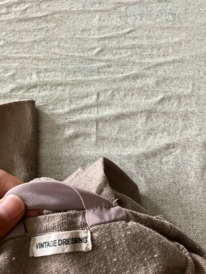 Pull taupe Vintage Dressing avec nœuds au dos – Taille S - photo numéro 7