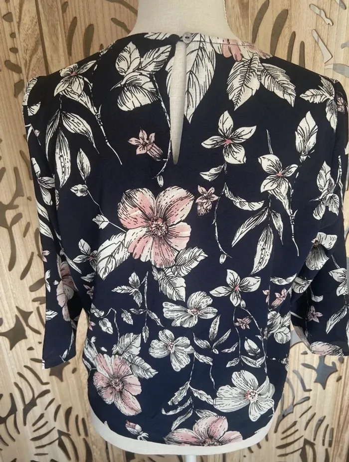 Blouse imprimée fleuri manches 3 quart taille 36 Only - photo numéro 5