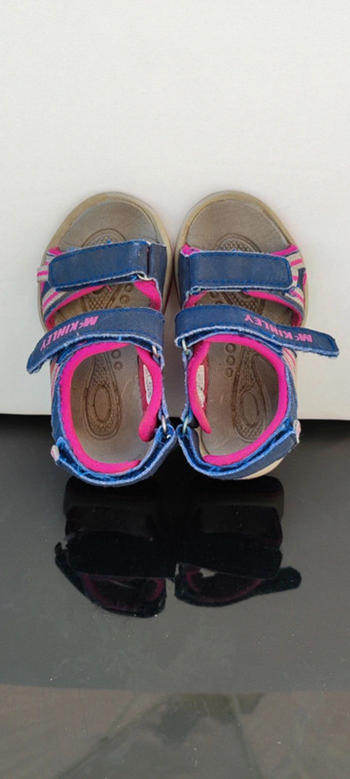 Sandales filles en taille 23 - photo numéro 3