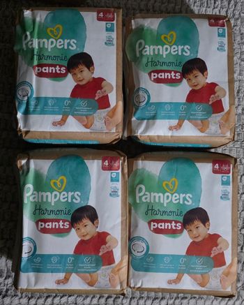 Couches Pampers Harmonie Pants taille 4x4