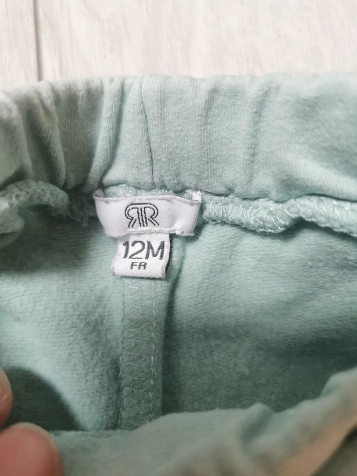 Lot 4 pantalons + 1 short / 12 mois - photo numéro 6