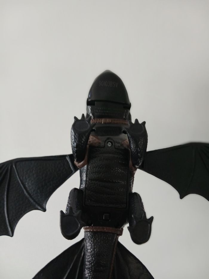 Figurine Krokmou (Toothless) - Deluxe Dragon "Hidden World" - photo numéro 5