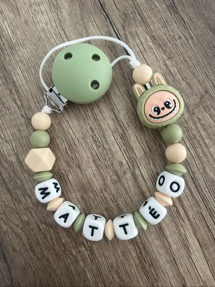 Attache tétine personnalisée LABUBU - photo numéro 2