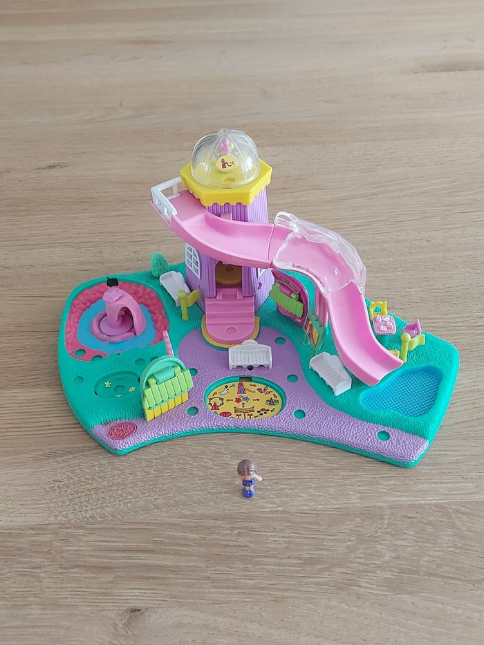 Polly pocket toboggan