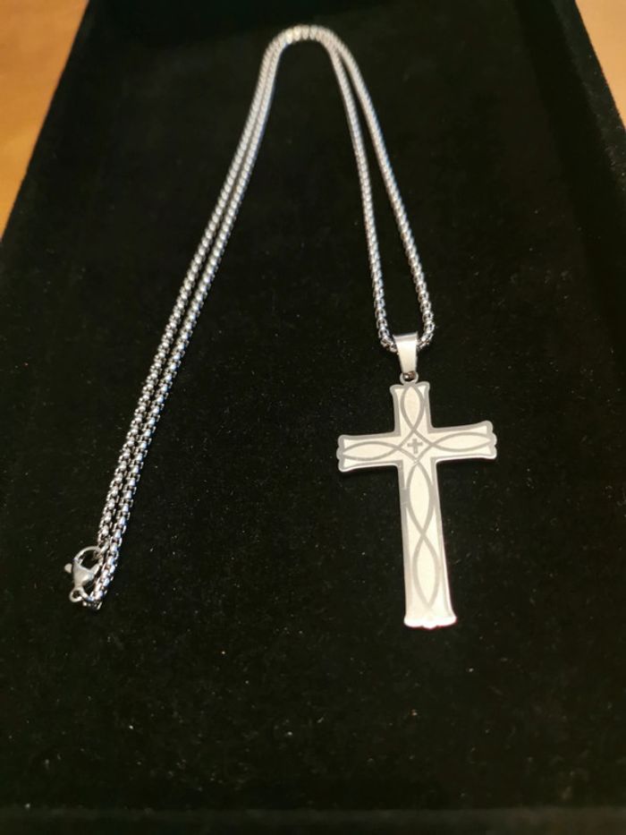 Collier et pendentif spirituel croix chrétienne