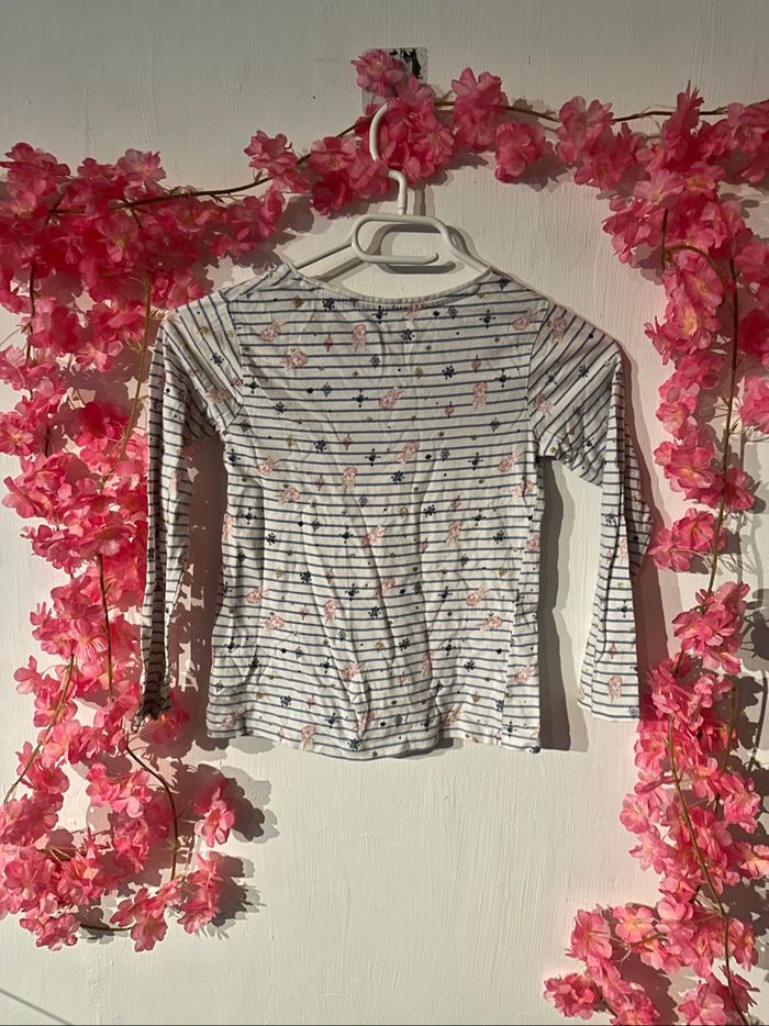 T-shirt manche longue Disney taille 5-6 ans - photo numéro 5