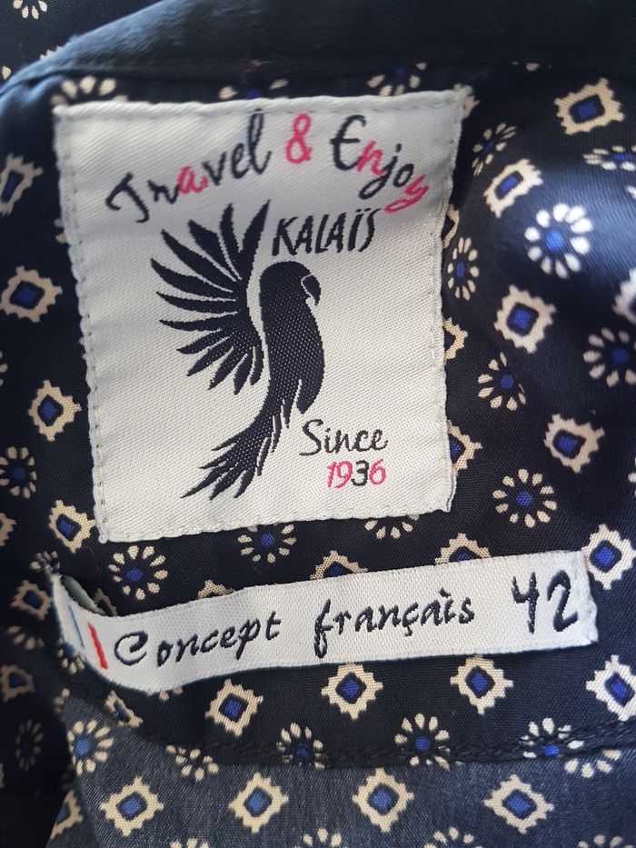 Chemise satinée noire, marine et blanche. Concept français. Kalaïs. T42 aisselles 51cm haut 65cm. - photo numéro 4