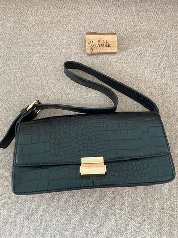 Sac à main baguette noir effet croco Kiabi