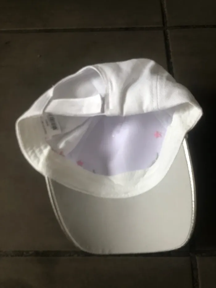 Casquette licorne T51 3 ans neuf 🧢🦄 - photo numéro 3