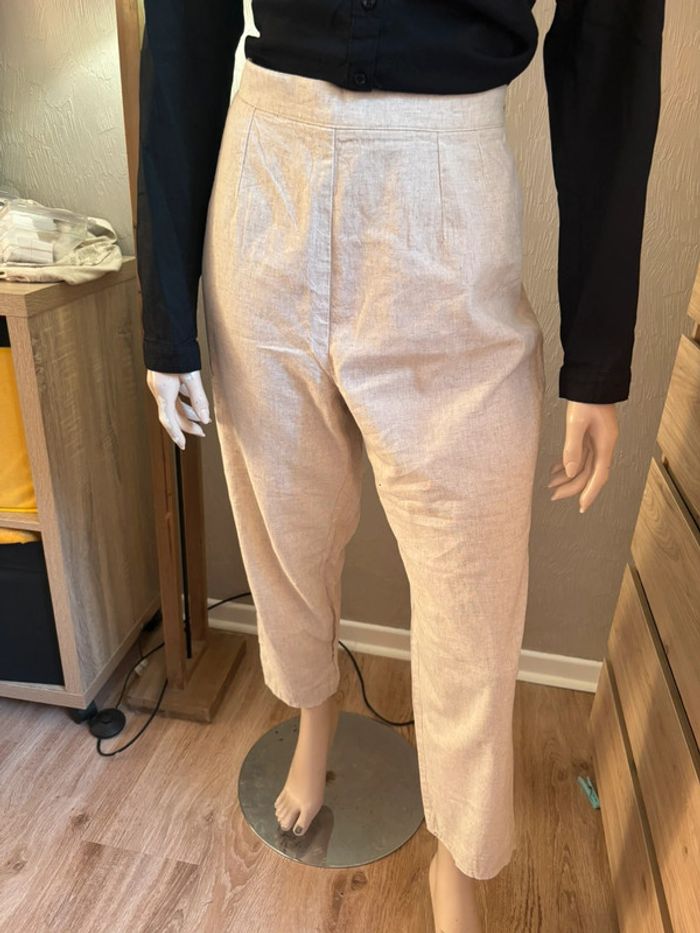 Pantalon en lin beige - photo numéro 2