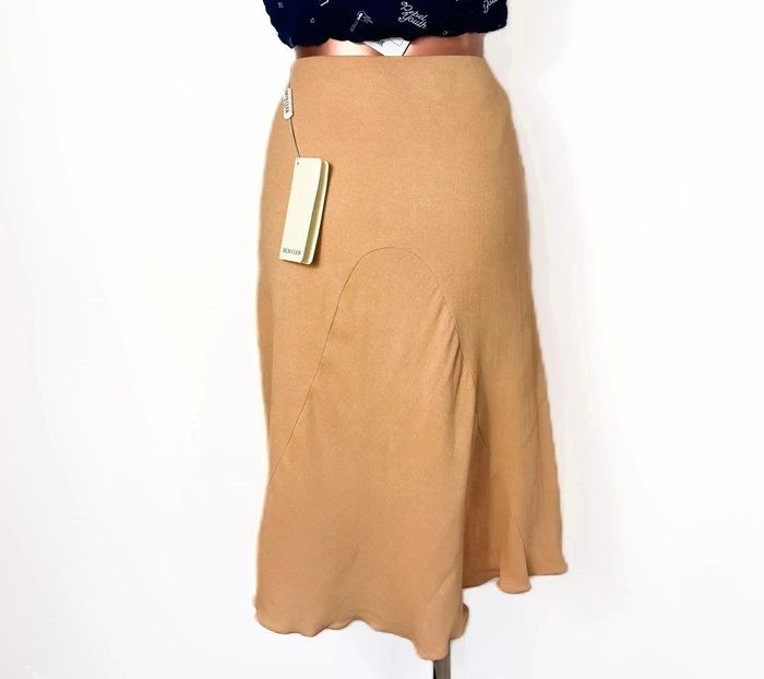 Magnifique jupe en laine - photo numéro 2