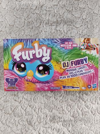 🌈 Jouet DJ Furby Arc-en-ciel