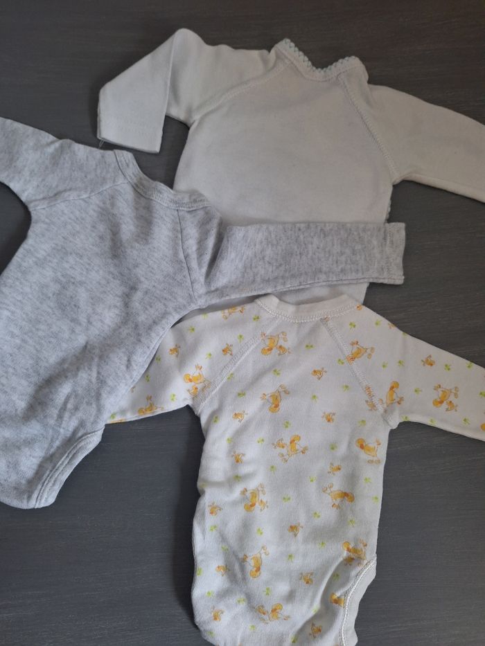 Lot de 3 bodies - photo numéro 2