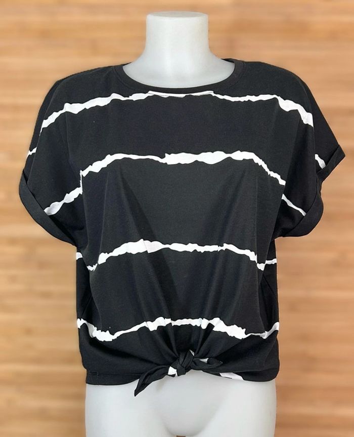 Tee shirt noir et blanc a nouer L