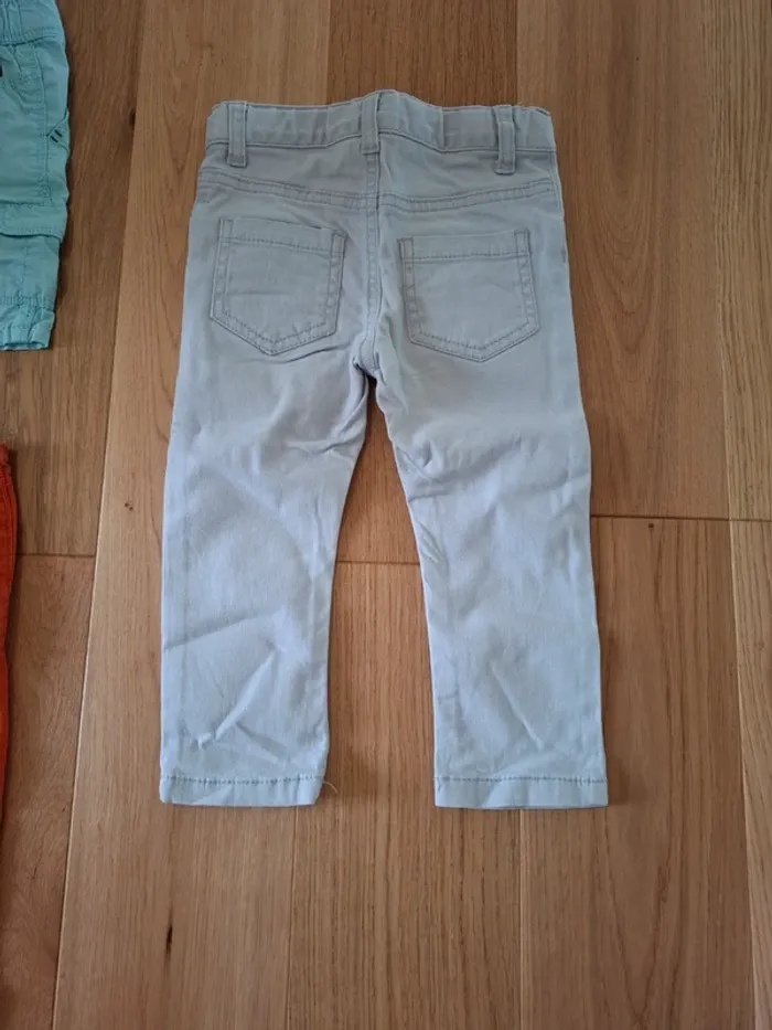 Lot 2 shorts et 1 pantalon 23 mois - photo numéro 8
