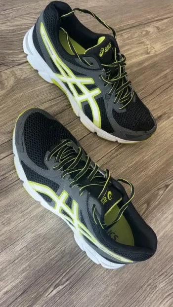 Chaussures taille 42.5
