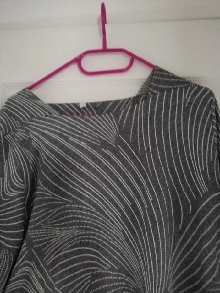 Tunique manches 3/4 neuve juste lavée taille 4 - photo numéro 2