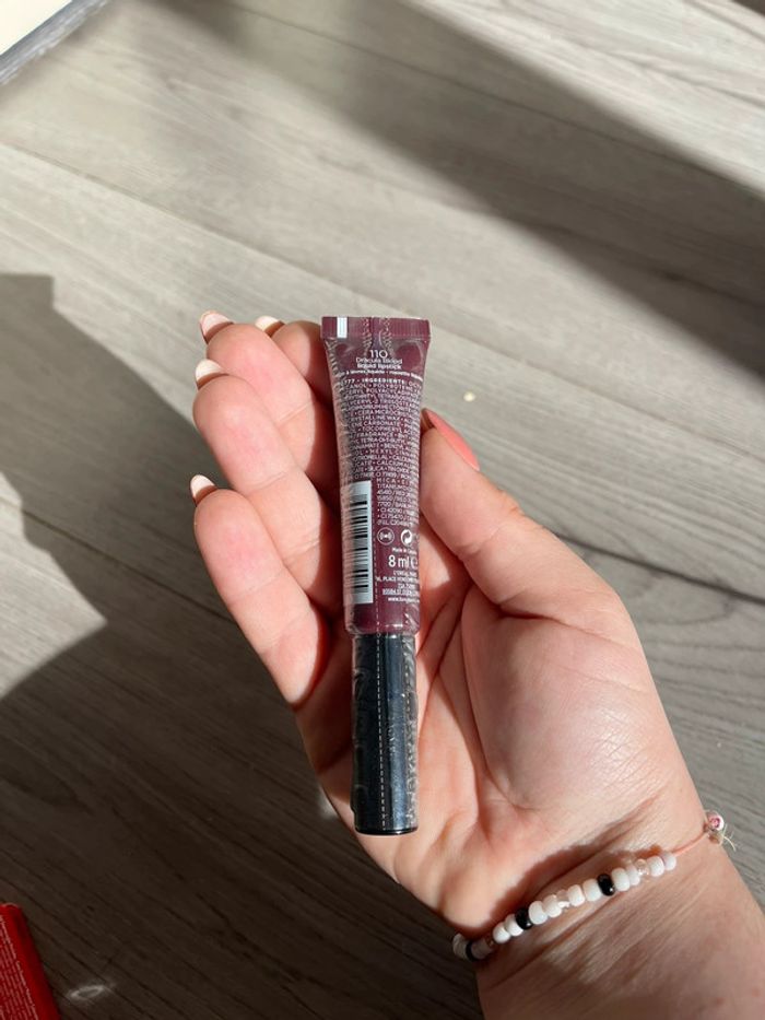 Rouge à lèvre liquide L’Oréal Paris teinte 110 neuf - photo numéro 2